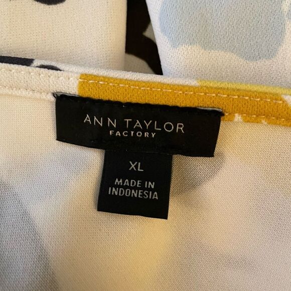 Ann Taylor Factory XL Puff Sleeve Blouse Fall Floral Print, Yellow/Blue/Gray - Picture 9 of 11